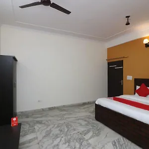 Collection O Delta Square Hotel