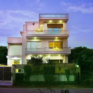 Perch Arbor-golf Course Road Guest house