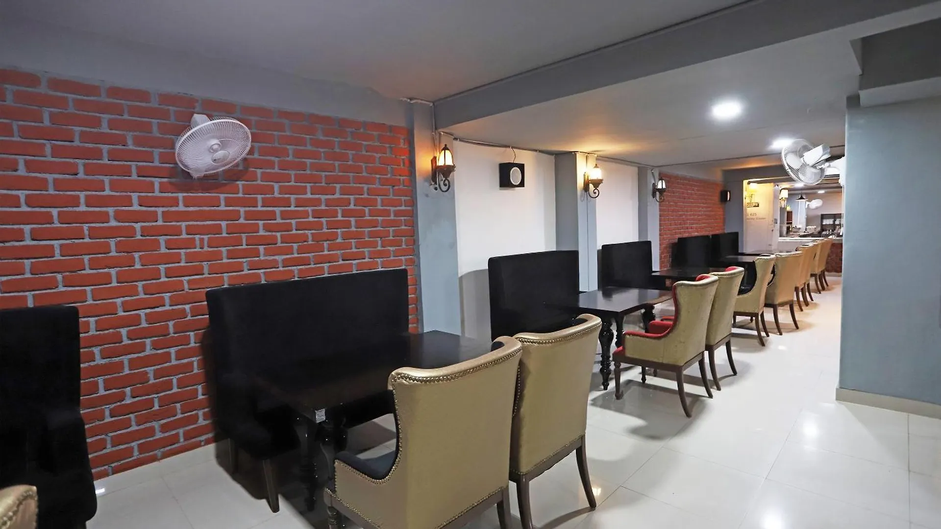 Hotel Super Capital O Levanti Near Aravali Biodiversity Park Gurgaon