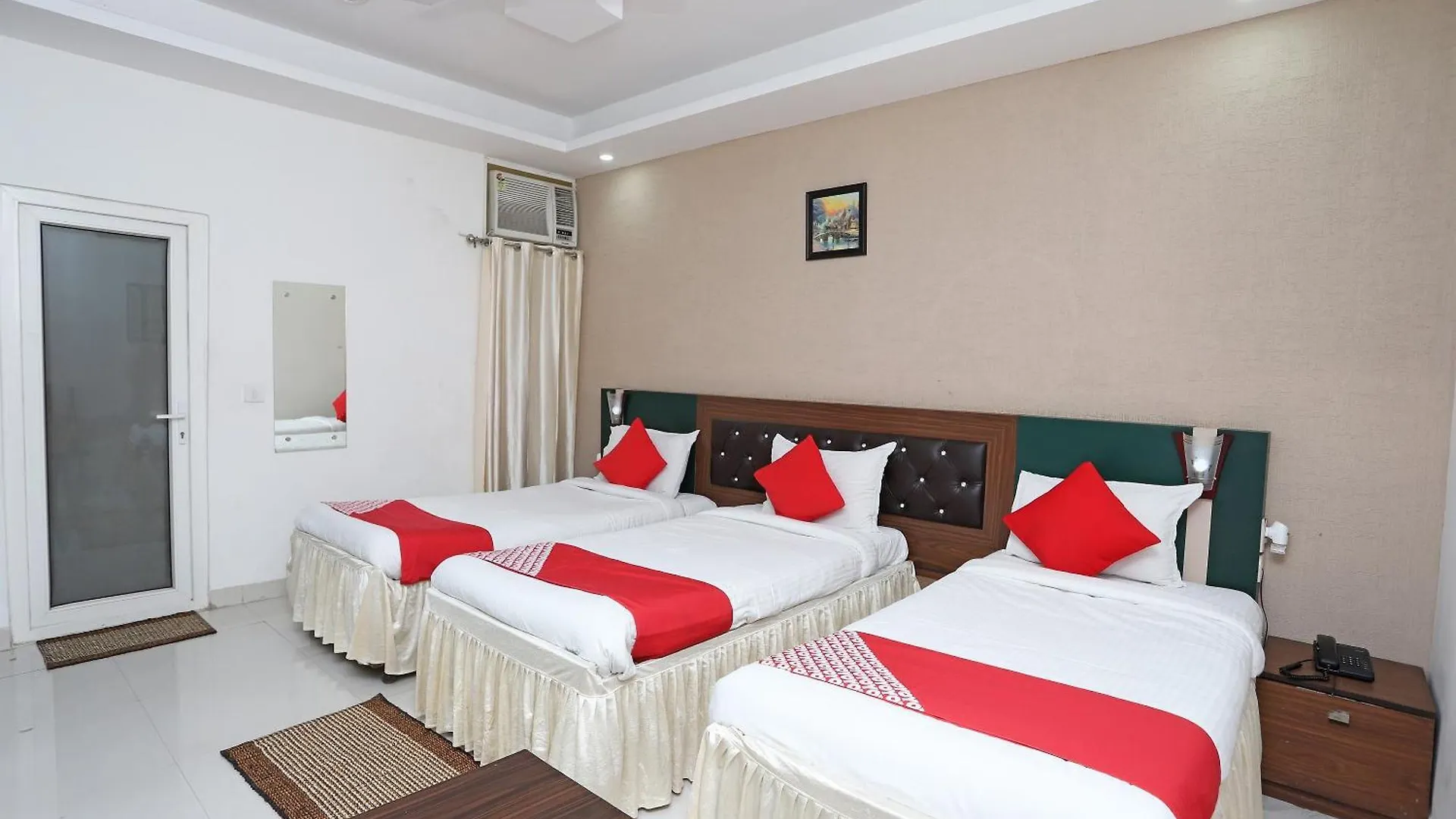 Super Capital O Levanti Near Aravali Biodiversity Park Gurgaon Hotel
